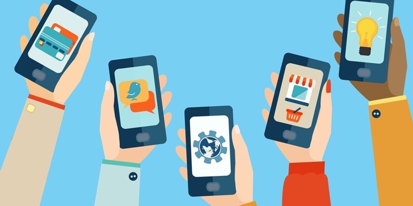 mobile-marketing-strategy-hands